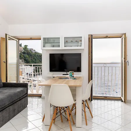 Coltur Apartment *